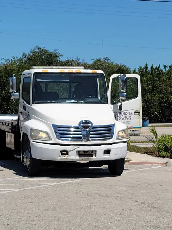 Paradise Towing & Salvage - photo 2