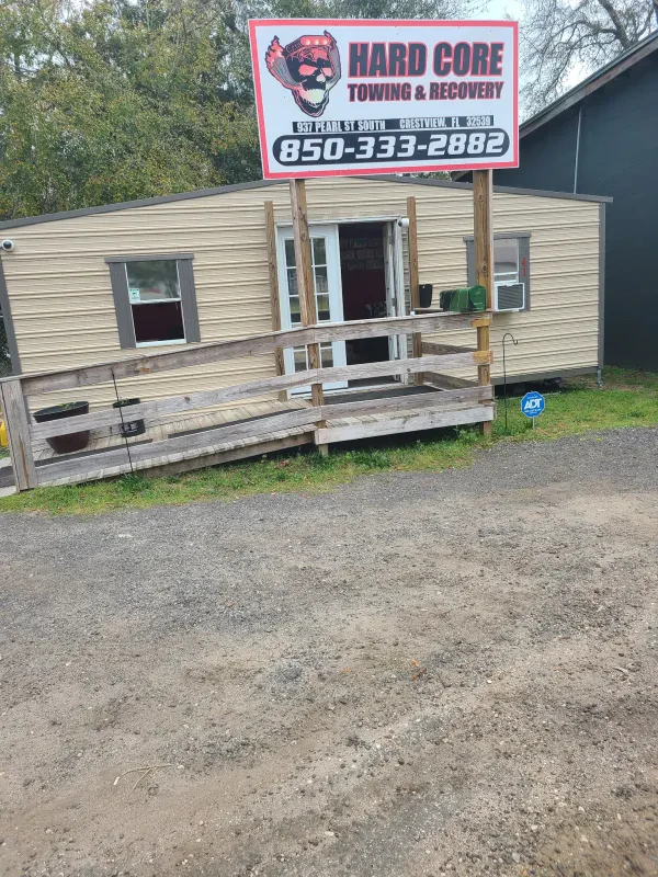 Hard Core Towing & Recovery - photo 3