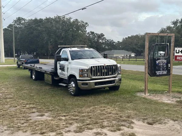Muggsuggs Towing & Recovery LLC - photo 4