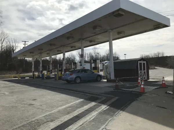 Scott Fuel Travel Plaza - photo 4