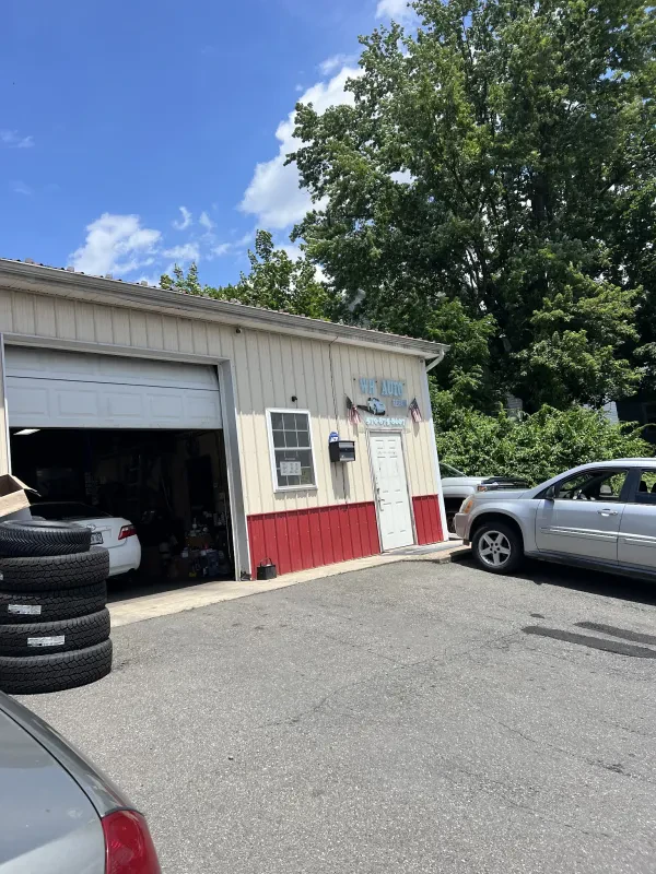 W H Auto Repair - photo 3