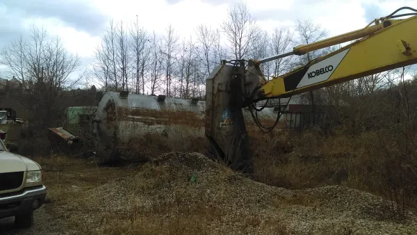 Levine's Iron & Metal Inc. - photo 2