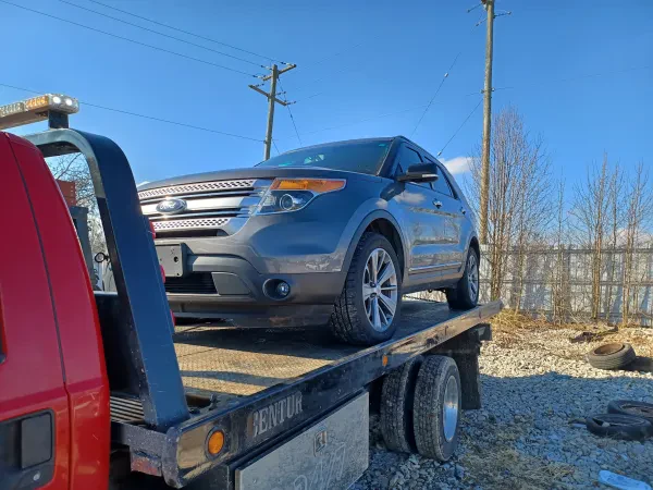 Bottoms towing & recovery - photo 3