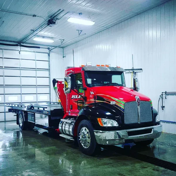 RLE ENTERPRISES/TOWING & RECOVERY - photo 2