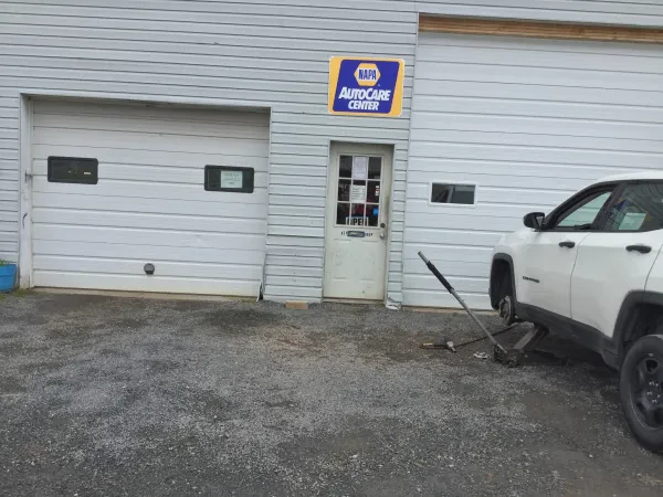 Troxell's Auto Repair LLC - photo 4
