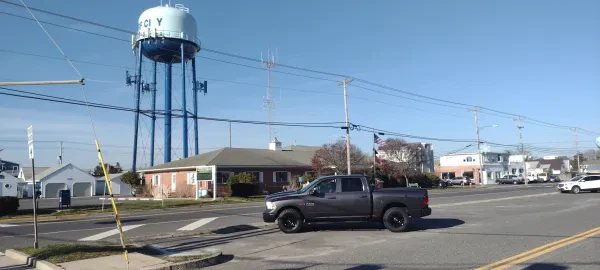 Odell's Service Ctr. - photo 3