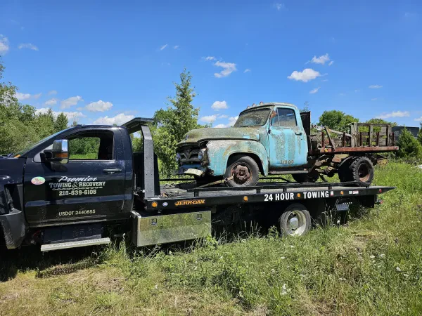 Premier Towing & Recovery - photo 2