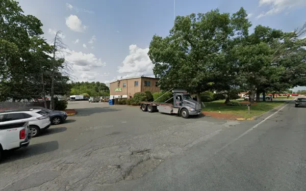 Sullivan Tire Commercial Truck Center - photo 3