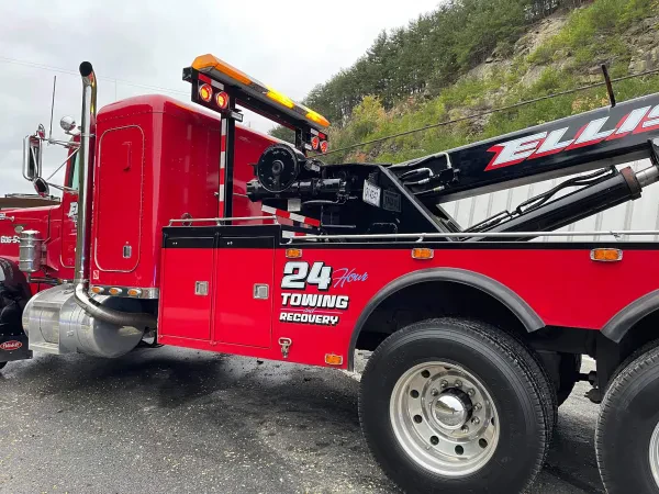 Ellis Wrecker Service - photo 2