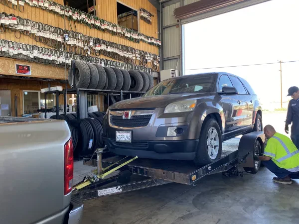 Ken's Towing and Tire Service - photo 4