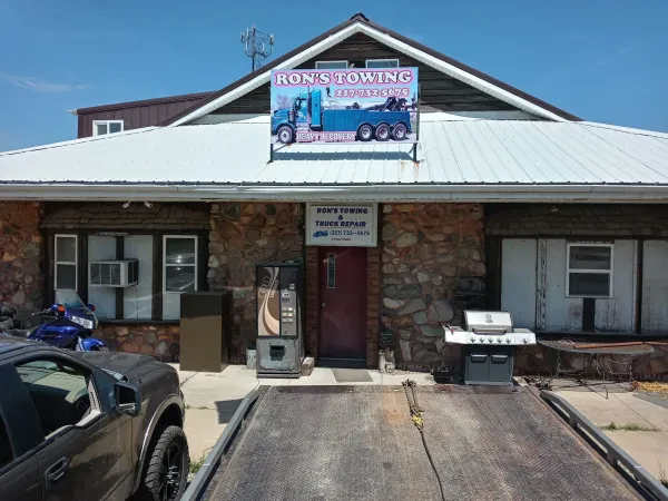 Ron's Towing - photo 4