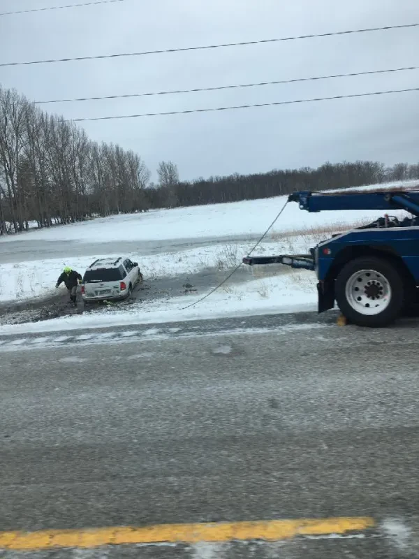 Knutson Towing LLC - photo 2