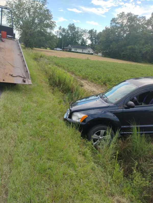 Leroy James & Son Towing LLC - photo 3