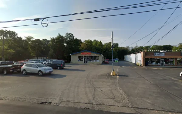 Hovis Auto & Truck Supply Inc - photo 2