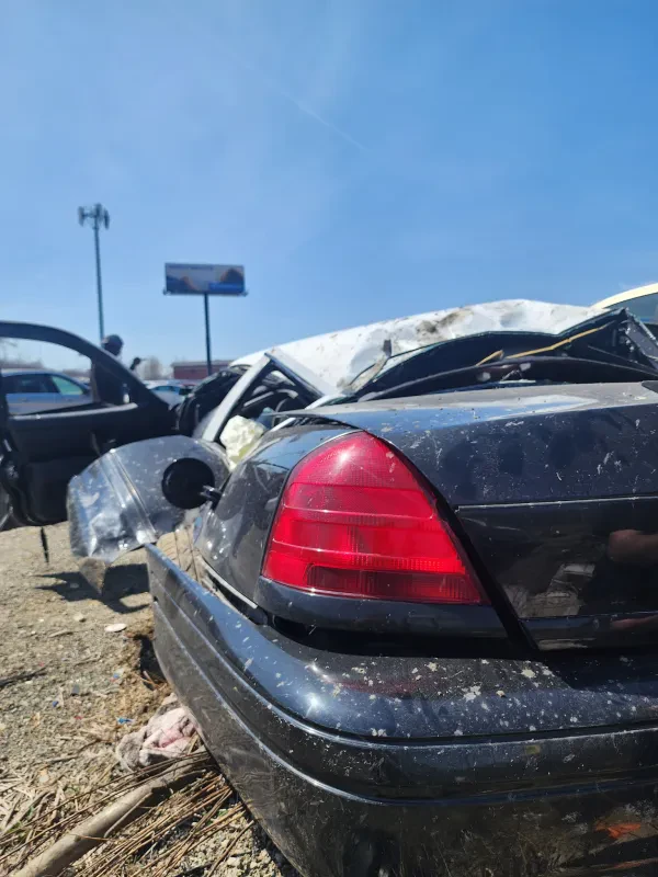 W&W TOWING - photo 3