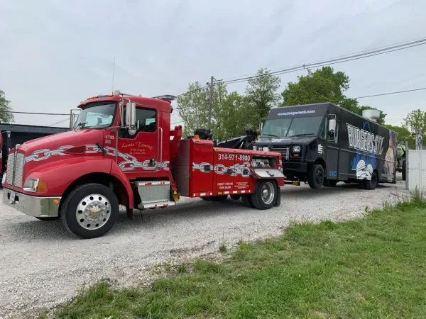 J Lewis Towing - photo 2
