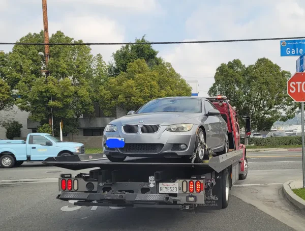 Reyes Towing Inc - photo 4