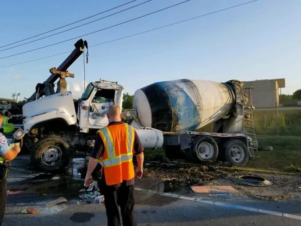 Ken's Towing & Recovery - photo 7