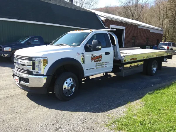 Lowe's Garage towing and recovery - photo 4