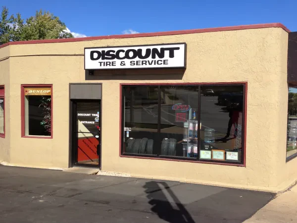 Discount Tire & Service, Inc. - photo 4