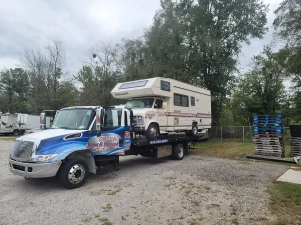 Brad's Towing And Recovery - photo 3
