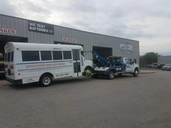 Brad's Towing And Recovery - photo 4