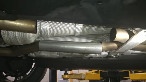 Universal Auto Repair and Sales - photo 2