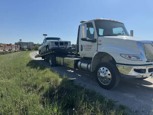 JLS Towing & Repair Westmoreland, TN - photo 2