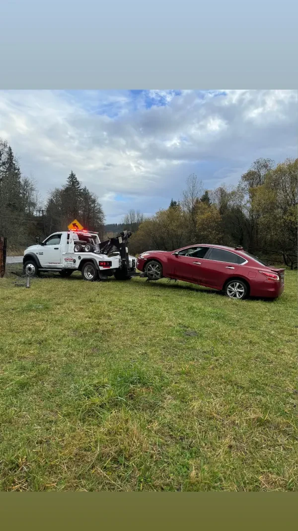 Hometown Towing - photo 2