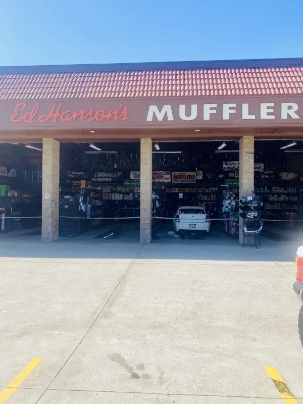 Ed Hanson's Muffler Service - photo 3