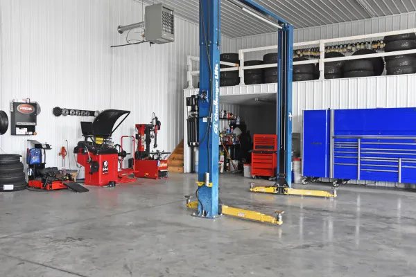 Alvey's Towing & Recovery LLC - photo 2
