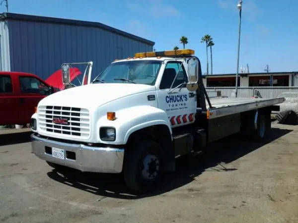 Chuck's Towing - photo 2