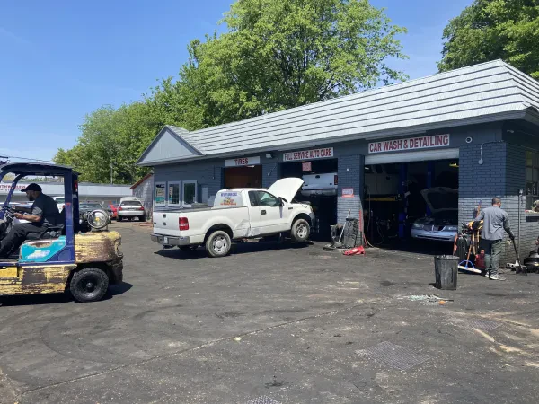 Alberto's Auto Services - photo 4