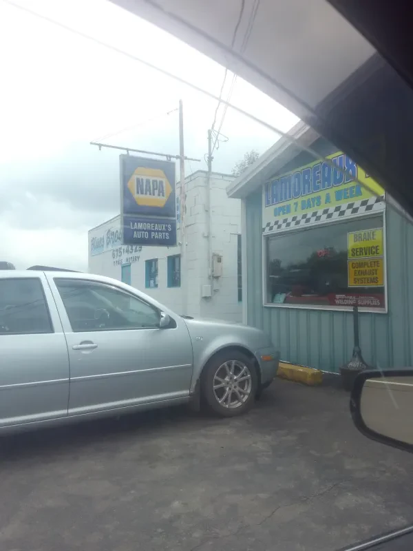 Lamoreaux Auto Parts & Scrap - photo 3