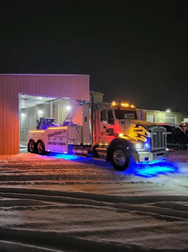 Shelton's Towing & Recovery LLC - photo 3