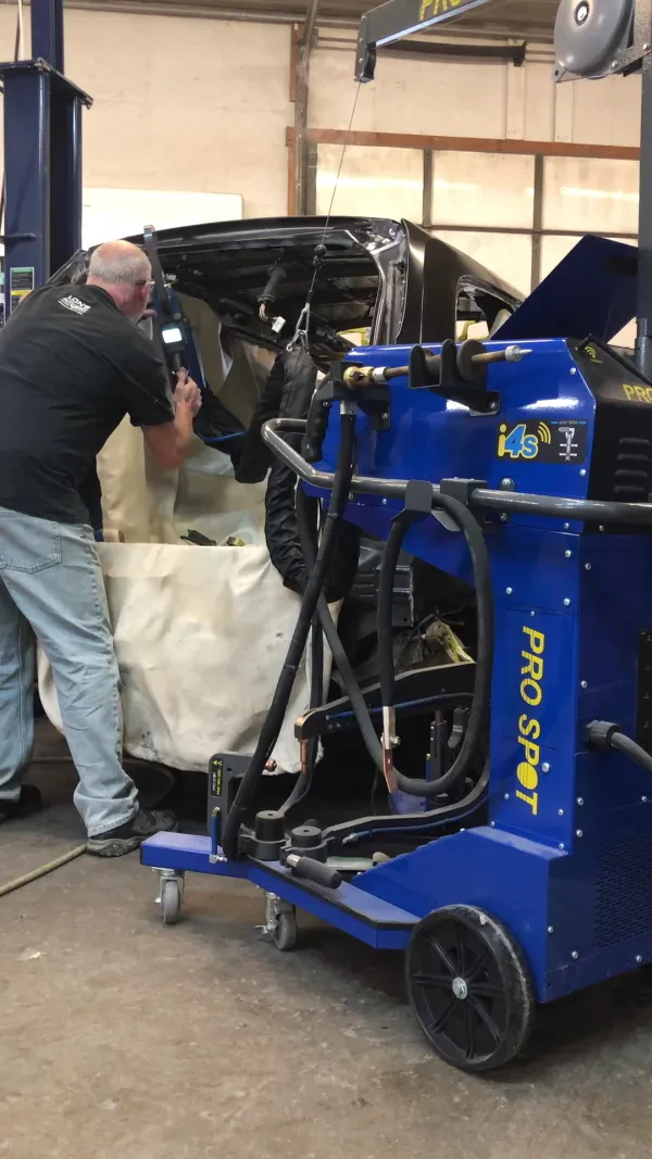 Lon's Auto Body, Inc. - photo 3