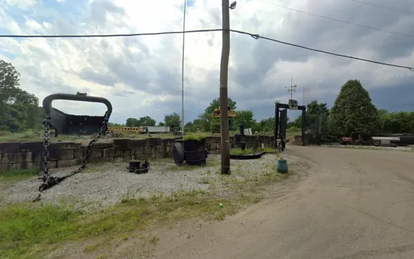 Eslich Wrecking Company - photo 3