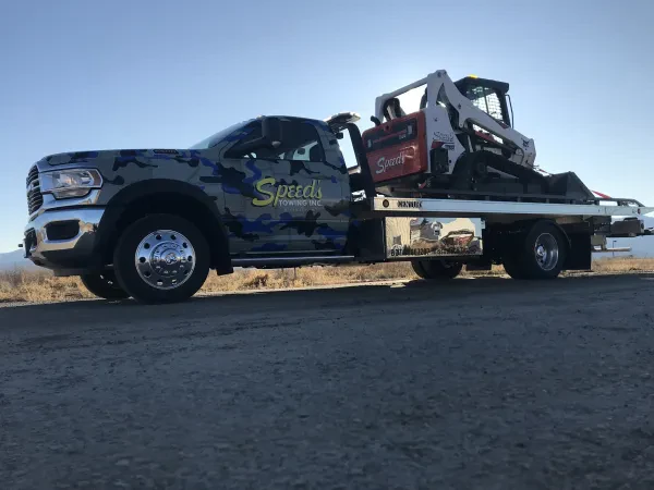 Speed's Towing Inc - photo 2