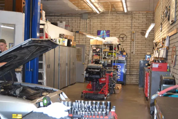 Acclaim Car & Truck Repair - photo 2