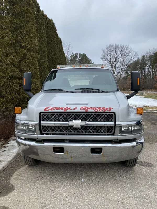 Lenny & Squiggy’s Towing - photo 3