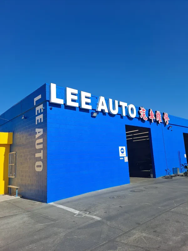 Lee Auto - photo 2