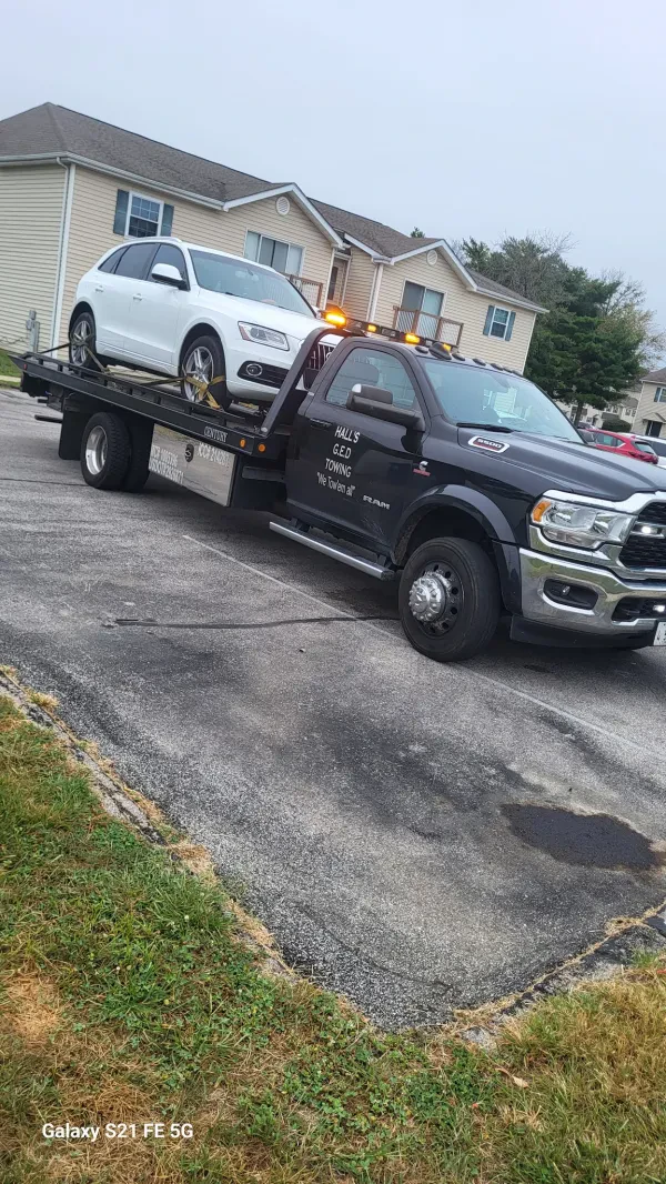 Hall's G.E.D. Towing Inc - photo 2