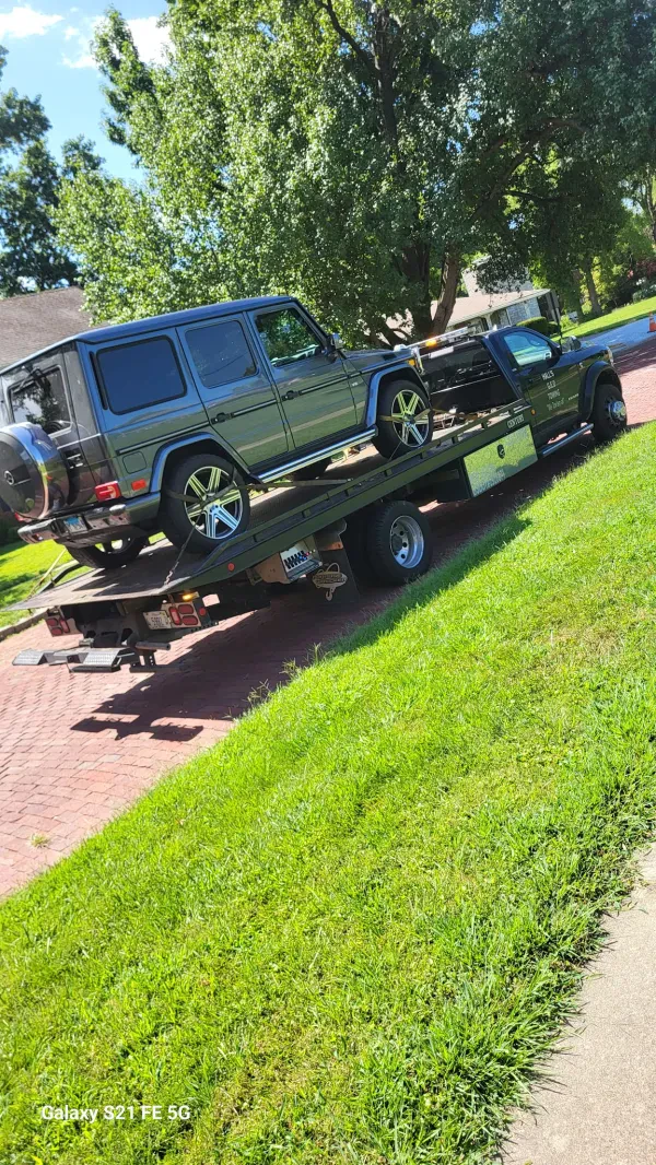Hall's G.E.D. Towing Inc - photo 4