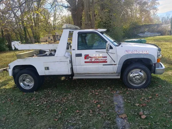 C&B Roadside Assistance and tow - photo 3