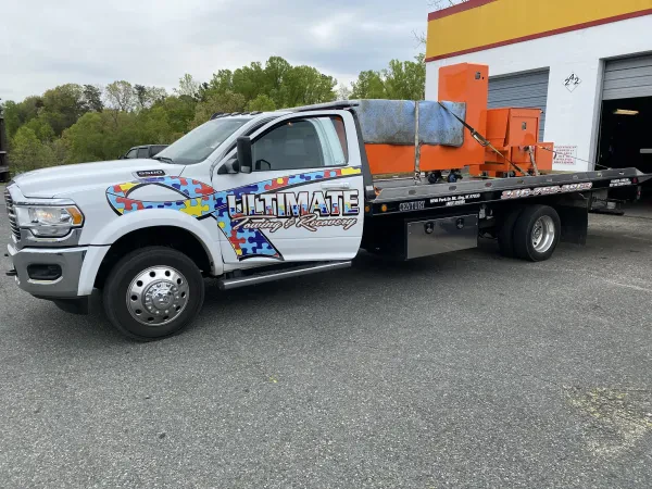 Ultimate Towing & Recovery - photo 4