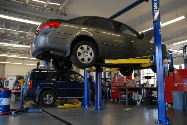 Bobbitt Boys Auto Repair & Towing - photo 3