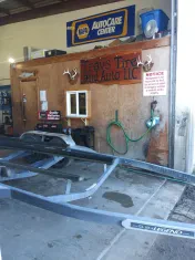 Trav's Tire & Auto LLC