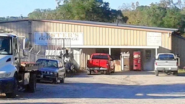 Lester's Auto Salvage - photo 3