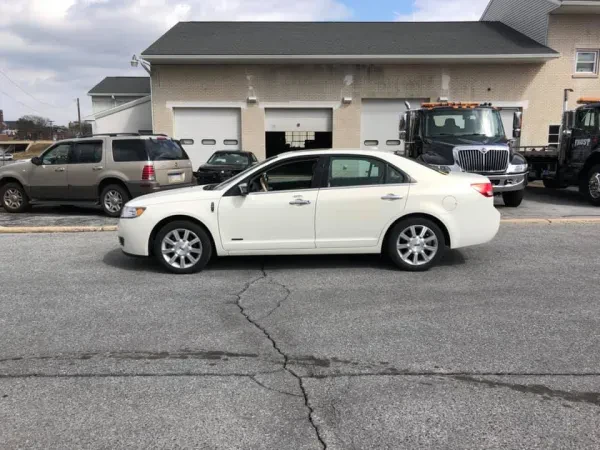 Faust Auto Collision Service Inc - photo 2
