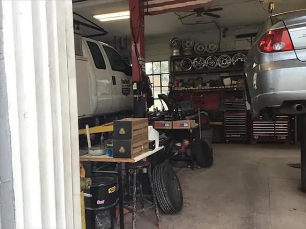 Red Line Auto Sales, Inc. - photo 2